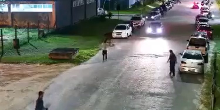Vídeo inédito revela fuga dos criminosos que cometeram assalto na Nilton Lins