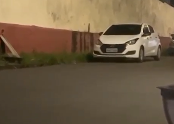 Moradores flagram carro branco balançando em atividade ‘suspeita’ no Alvorada: ‘Arrocha’