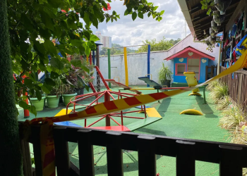 Um dia após tragédia em creche, professora que salvou alunos sofre infarto