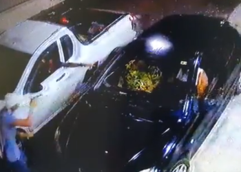 Vídeo: Em Manaus, quadrilha rende família com filhos e idosa, invade casa e dá prejuízo de R$ 2,8 mil