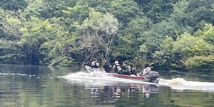 Bola, Macarrão e Romário são presos por assaltar turistas em Iranduba e Manacapuru