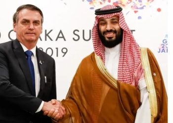 Bolsonaro devolve rolex e mais joias dadas pelos árabes avaliadas em meio milhão
