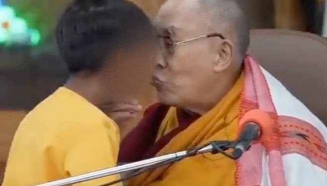 Vídeo: Dalai Lama beija e pede chupão: ‘chocados e enjoados’