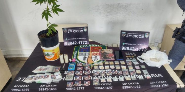 Moradores são expulsos da própria casa por traficante que transformou local em laboratório de drogas