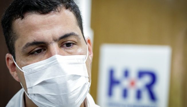 Crianças feridas em incêndio no abrigo estão com os pulmões queimados, afirma médico