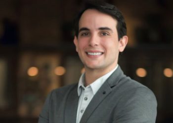 Menina de 14 anos consegue medida protetiva contra médico que a importunou no show do Kiss em Manaus