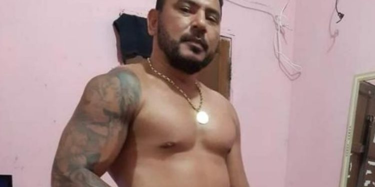 Vendedor morto na zona Leste de Manaus correu até a porta dos parentes para escapar