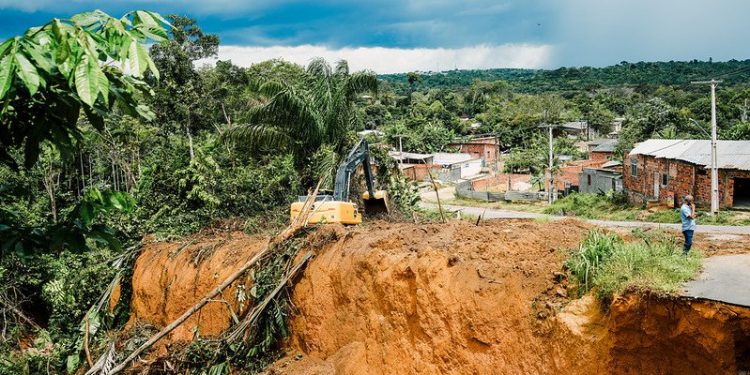 Prefeitura de Manaus retoma obras de contenção no Parque das Tribos