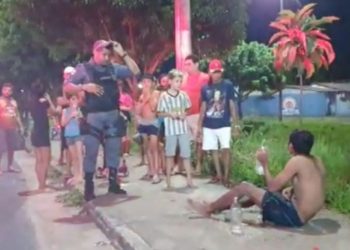 Suspeito de roubos no Alvorada, ladrão foge de linchamento pulando em igarapé