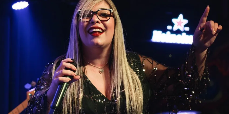 Cover de Marília Mendonça faz show em Manaus e município do AM