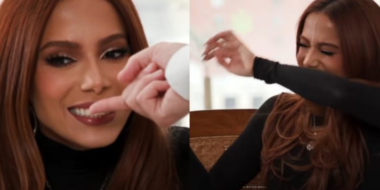 Anitta cheira bunda de apresentador
