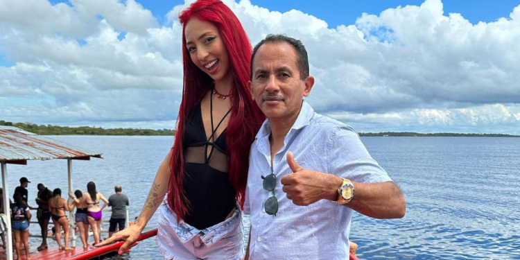 Ruivinha de Marte leva ‘Blue Pen’ para conhecer o Amazonas