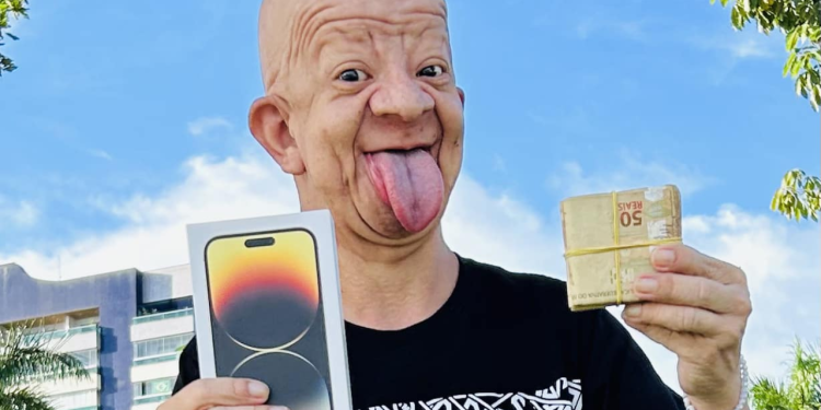 Vídeo: Bruno Diferente diz que foi enganado por empresa de iPhone de Manaus: “Tudo enganação”
