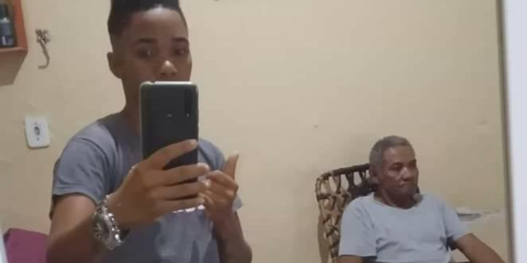 No semiaberto, detento invade posto com carro e mata jovem atropelado; assista