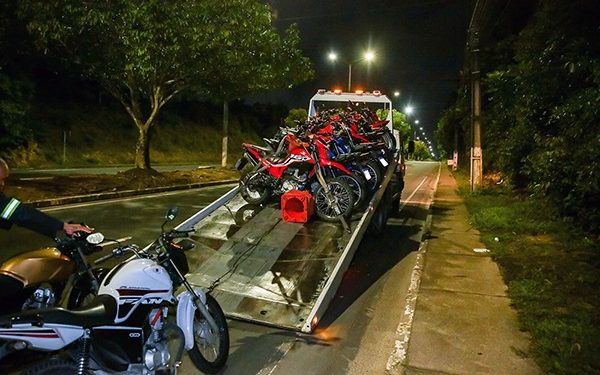 Detran Amazonas apreende dez motocicletas em operação contra rolezinhos