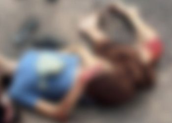 Cenas fortes: Idosa é atropelada por carreta e morre depois de ter pernas ‘envergadas’