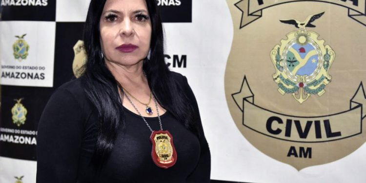 Empresário de Manaus rouba celular da ex e espalha os vídeos íntimos para todos os contatos