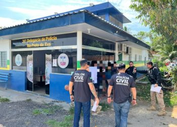 PC-AM realiza transferência de 21 presos para capital