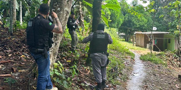 Bandidos “juízes” do “Tribunal do Crime” são escoltados para Manaus
