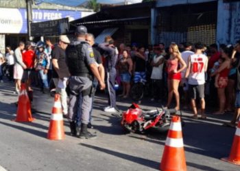 Vídeo: carreta mata motoqueiro esmagado no Santa Etelvina