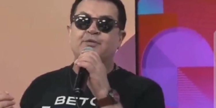 Vídeo: na véspera de cantar em Manaus, Beto Barbosa dá chilique na TV: ‘me respeita’