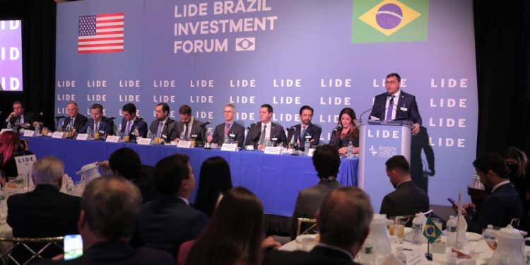 Wilson Lima recebe empresários interessados em investir na Zona Franca de Manaus