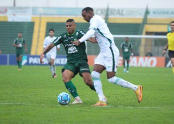 Manaus perde por 2 a 0 para o Ypiranga-RS em Erechim (RS)