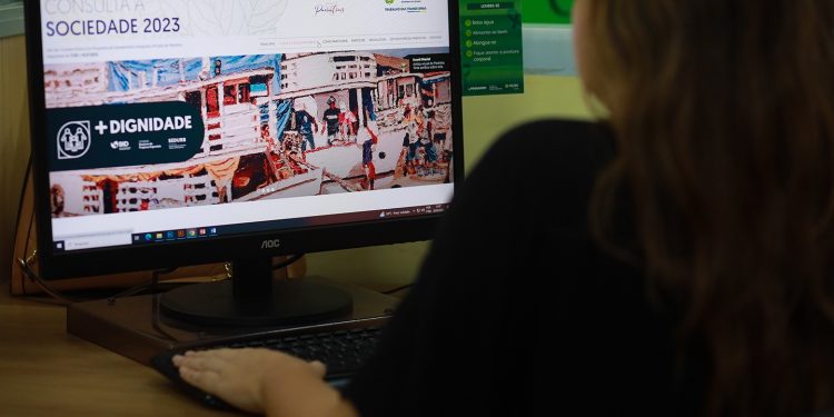 Governo do AM lança site para população participar do Prosai Parintins