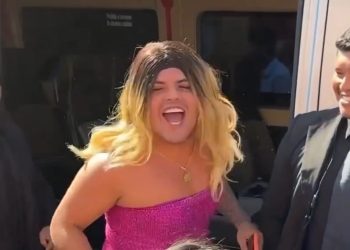 Vídeo: blogueiro se passa por Lana Del Rey e engana meio mundo em Manaus