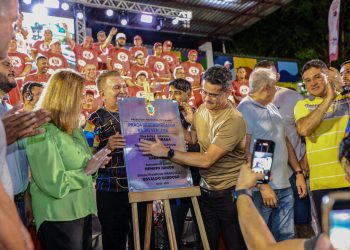 Após nove anos, praça do Dom Pedro é entregue totalmente revitalizada pela prefeitura