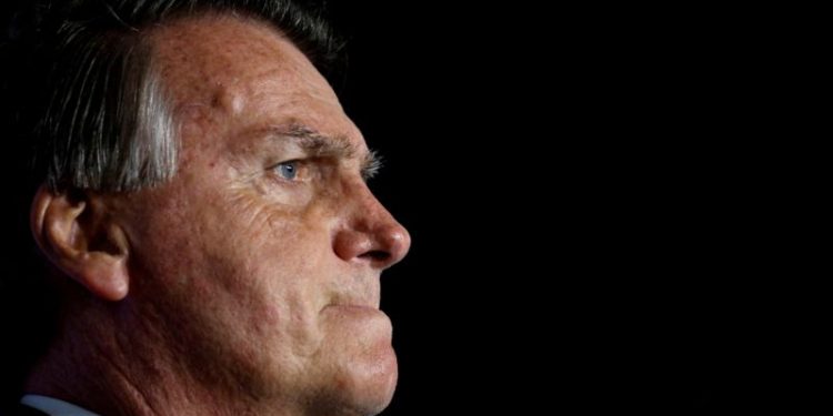 Bolsonaro só vai depor após acessar autos do processo, diz advogado