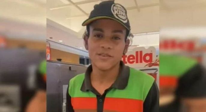 ‘Se eu sair, levo advertência’, diz funcionário do Burger King que urinou após ser impedido de ir ao banheiro