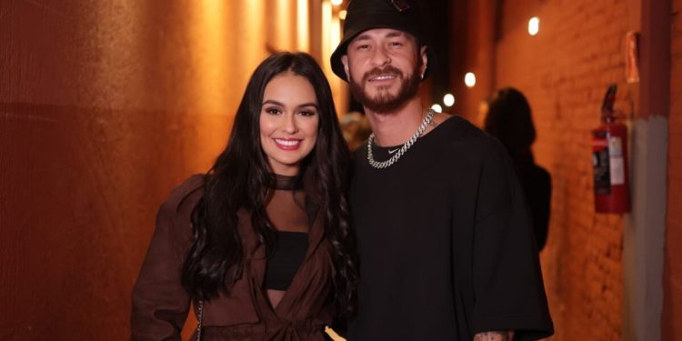 Namoro de Fred e Larissa do BBB 23 ‘subiu no telhado’: ‘Ela se sente sozinha’