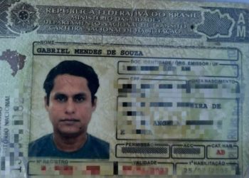 Morador abre a porta e dá de cara com cadáver em Manaus