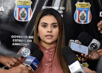 Estudante furada com caneta teria rido porque colega falou errado durante apresentação, diz delegada
