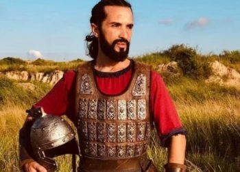 Ator da Record é morto e concretado dentro de baú