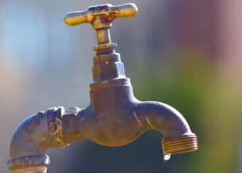 Bairros de todas as zonas de Manaus ficarão sem água nesta terça-feira; veja lista