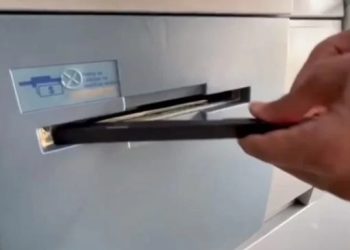 Veja: Homem cria mecanismo para ‘pescar’ dinheiro em caixa eletrônico e vai preso