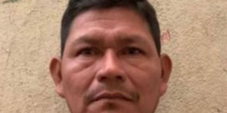 Homem mata colombiano a facadas no Amazonas e tenta fugir de canoa