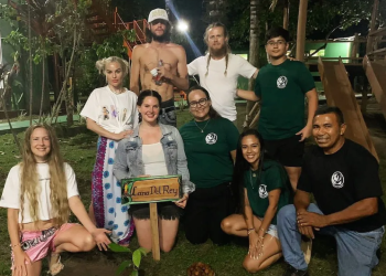 Lana Del Ray ganha árvore com seu nome durante viagem pelo Amazonas