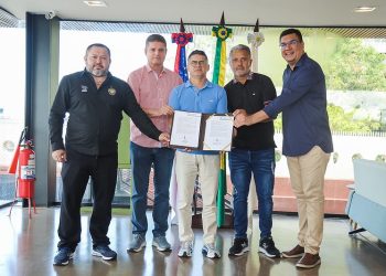 Prefeito anuncia apoio para clubes amazonenses que disputam a Série C do Campeonato Brasileiro de Futebol