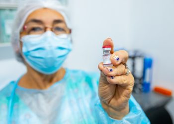 Nove pontos de vacinação funcionam neste sábado