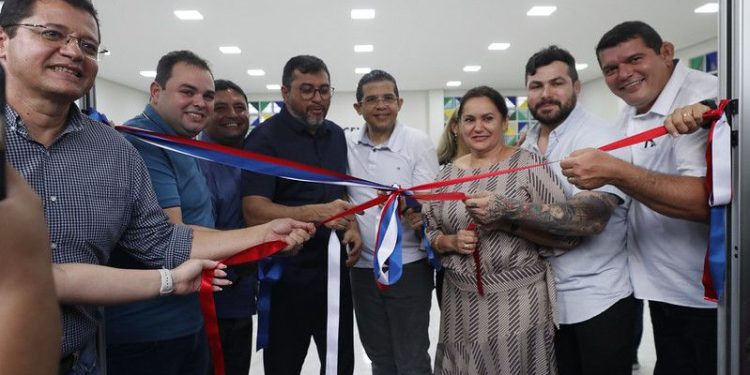 Wilson Lima inaugura Centro Social Bittencourt e reforça assistência a mulheres, idosos e pessoas com deficiência