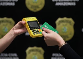 Saiba quais os cuidados na hora de passar o cartão por aproximação