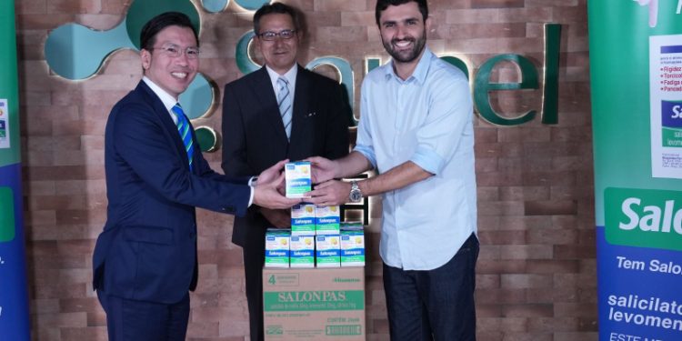 Grupo Samel recebe doação de unidades de Salonpas Adesivo da renomada empresa Hisamitsu Farmacêutica do Brasil