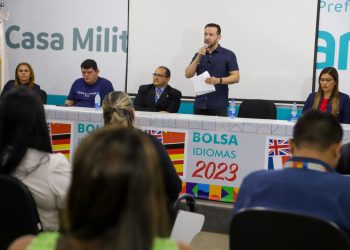 Prefeitura prorroga prazo para a entrega de documentos do Bolsa Idiomas até esta terça-feira, 27/6