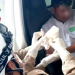 Trabalhador fica com os dedos engatados em moedor de carne na zona Sul de Manaus