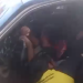 Vídeo: populares tentam arrancar motorista preso às ferragens após colisão em Manaus