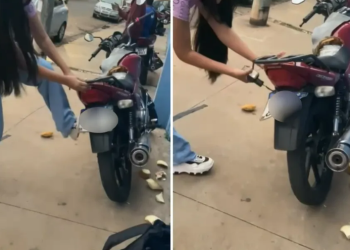 Vídeo: adolescentes quebram moto de homem ao descobrirem que ele namorava as duas