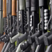 Em Manaus, bandidos rendem colecionador de armas e família e roubam mais de 60 armas e R$ 300 mil